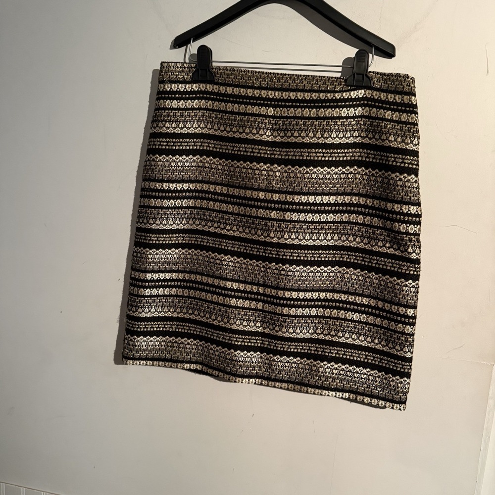 J McLaughlin Skirt Size 12 Black Gold Metallic Jacquard Cocktail Elevated